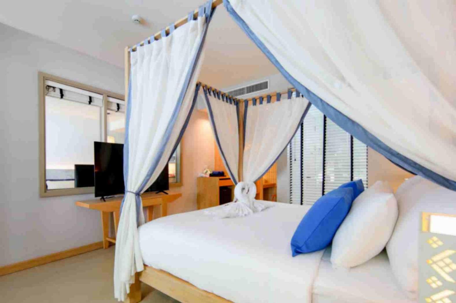 Craft Resort & Villas, Phuket Town Екстер'єр фото A room at the hotel