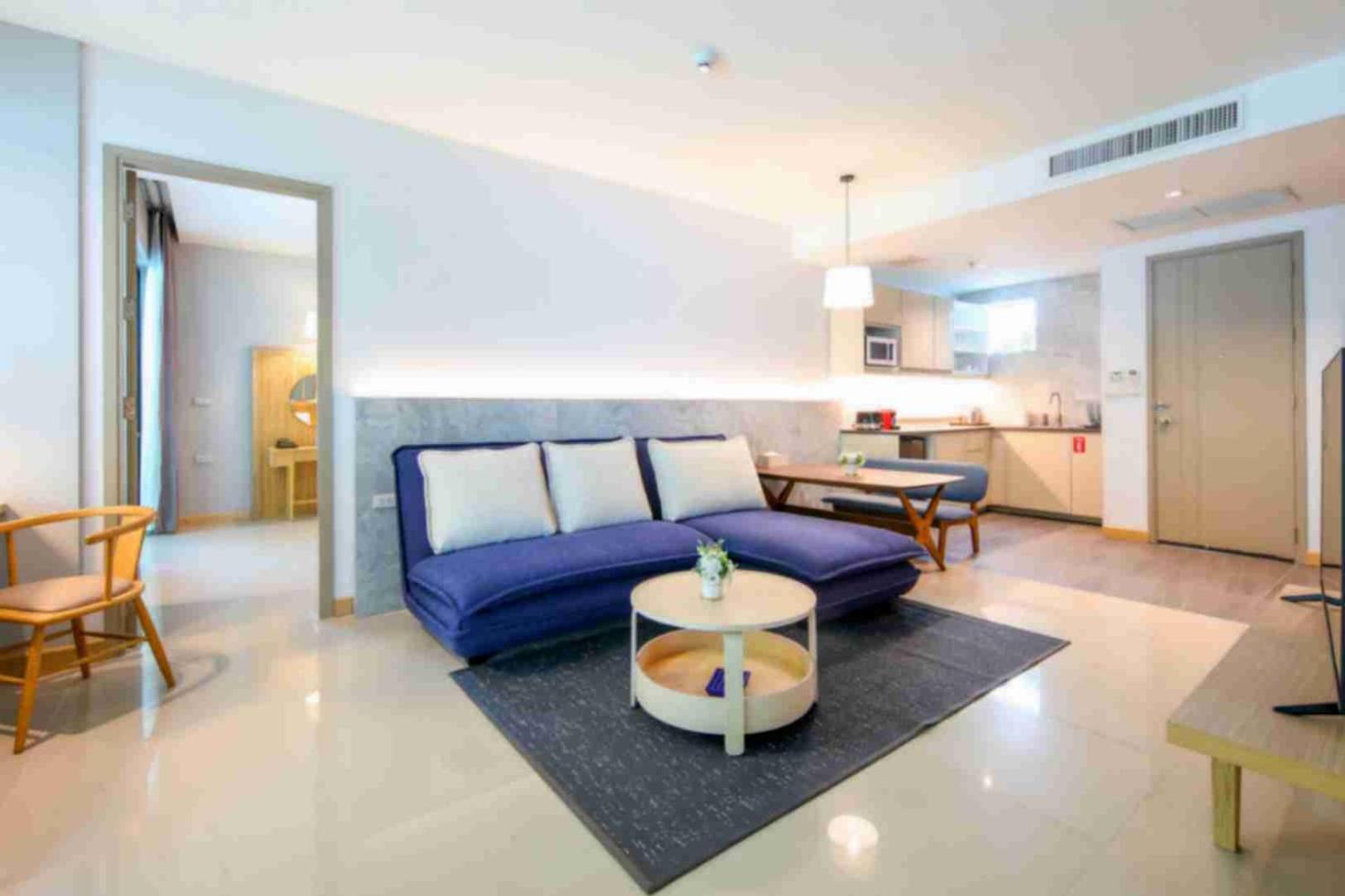 Craft Resort & Villas, Phuket Town Екстер'єр фото A living room in a serviced apartment in Bangkok, Thailand