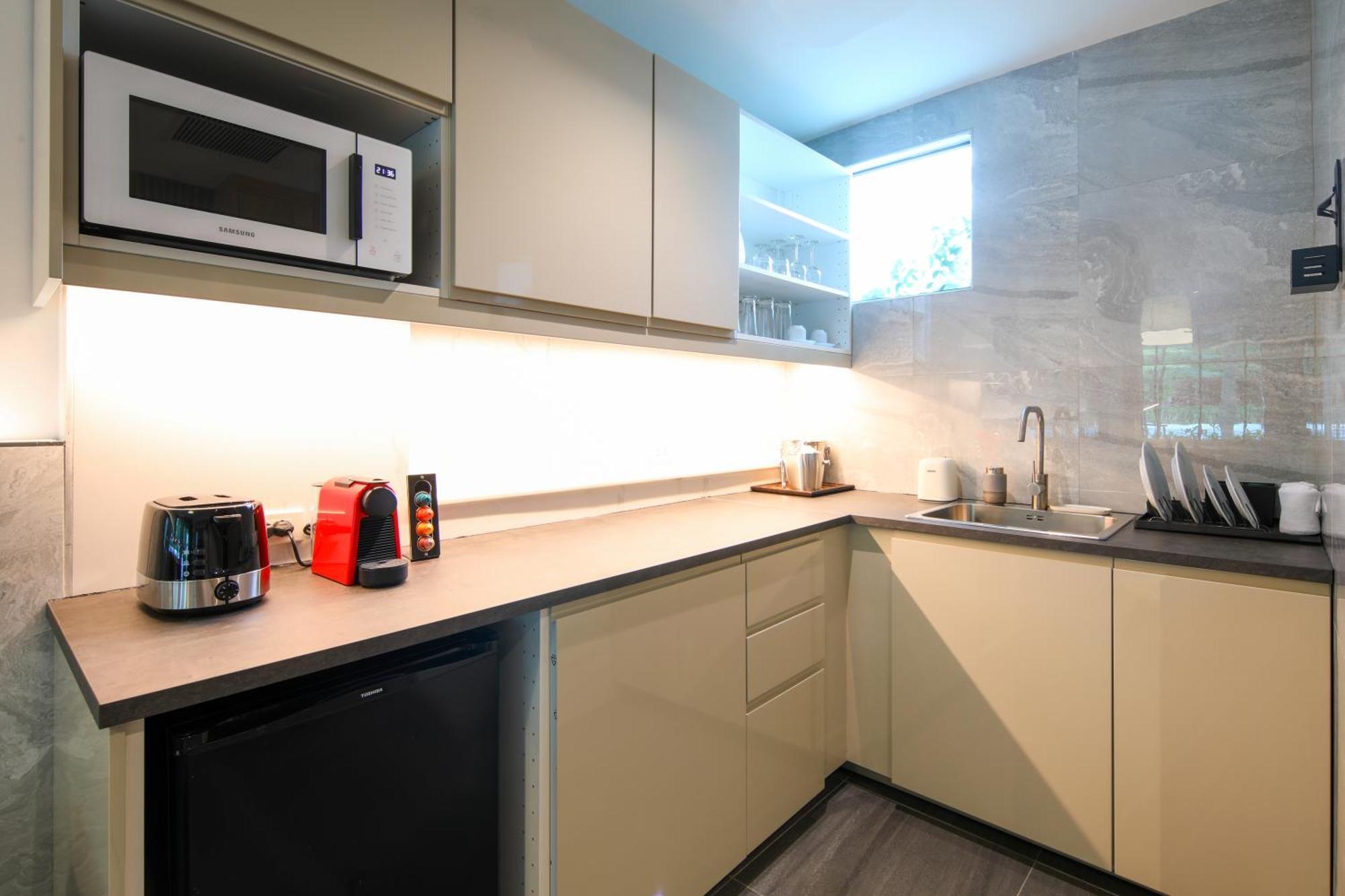 Craft Resort & Villas, Phuket Town Екстер'єр фото A kitchen in a serviced apartment