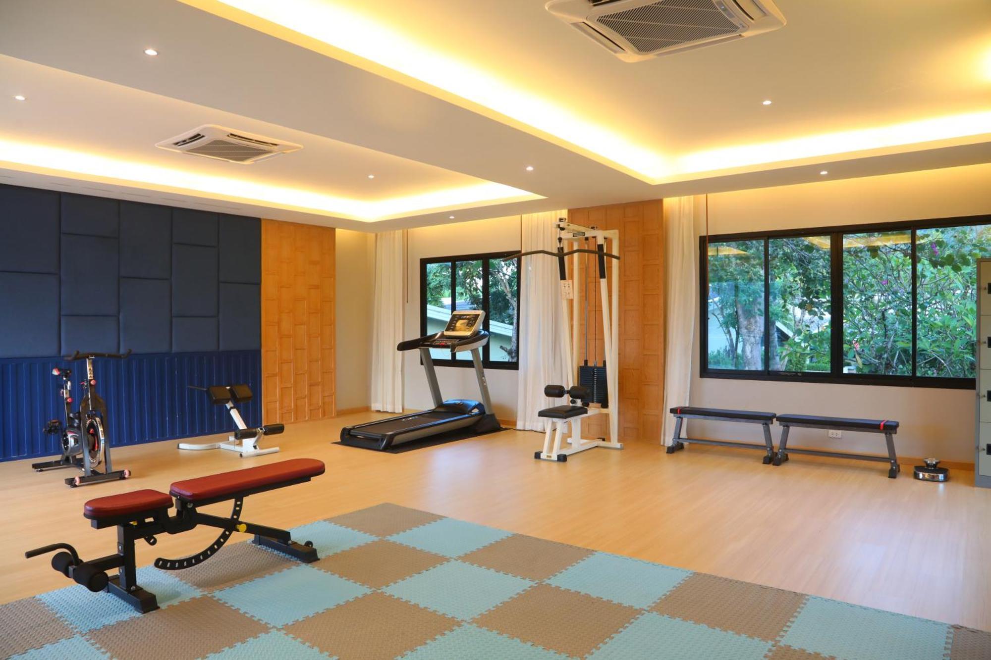 Craft Resort & Villas, Phuket Town Екстер'єр фото The gym at the school