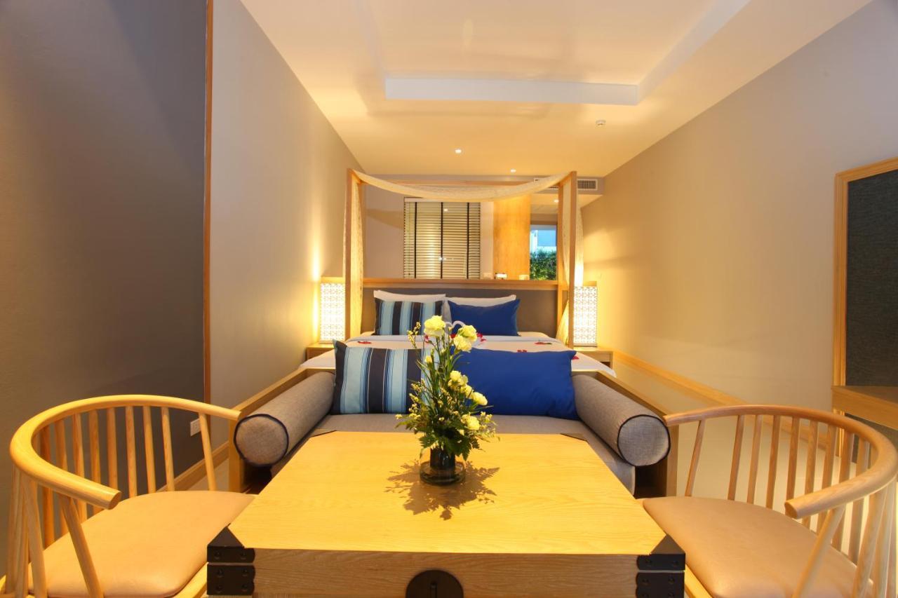 Craft Resort & Villas, Phuket Town Екстер'єр фото A room at the hotel